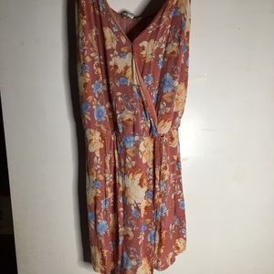 SUPER CUTE FLORAL ROMPER